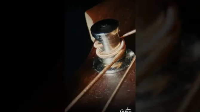 Muestra de trabajos audiovisuales - Vídeo publicitario de producto GuitarMute imagen de proyecto 02 Grupoaudiovisual